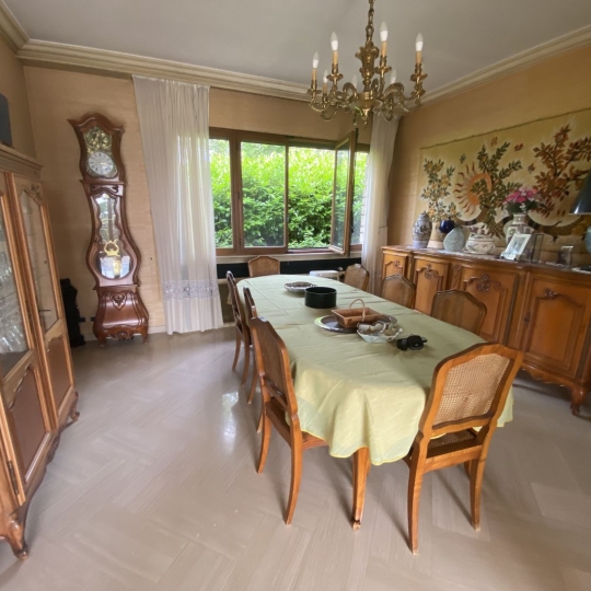  Annonces BRON : Maison / Villa | CHAMPAGNE-AU-MONT-D'OR (69410) | 285 m2 | 900 000 € 