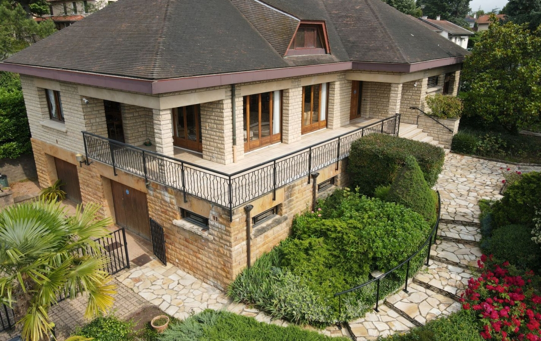 Annonces BRON : House | CHAMPAGNE-AU-MONT-D'OR (69410) | 285 m2 | 900 000 € 