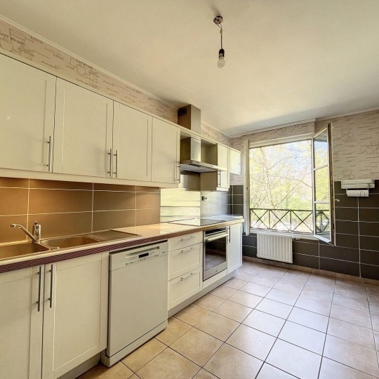  Annonces BRON : Appartement | ECULLY (69130) | 105 m2 | 455 000 € 