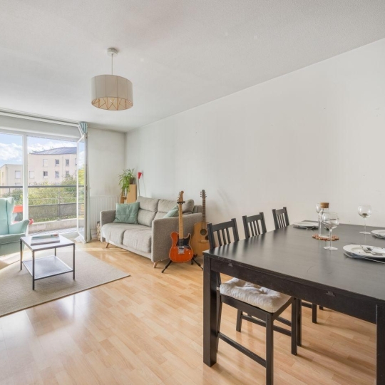  Annonces BRON : Apartment | LYON (69008) | 70 m2 | 270 000 € 