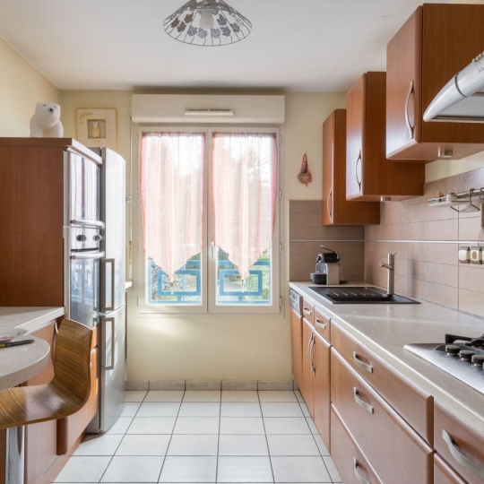  Annonces BRON : Appartement | MEYZIEU (69330) | 74 m2 | 259 000 € 