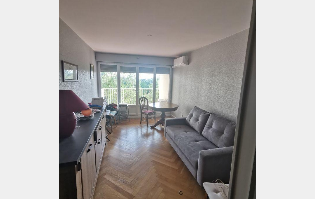 Annonces BRON : Appartement | SAINTE-FOY-LES-LYON (69110) | 61 m2 | 189 000 € 