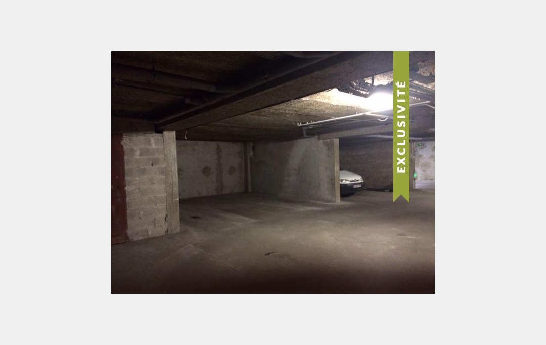 Annonces BRON : Garage / Parking | VILLEURBANNE (69100) | 0 m2 | 15 555 € 