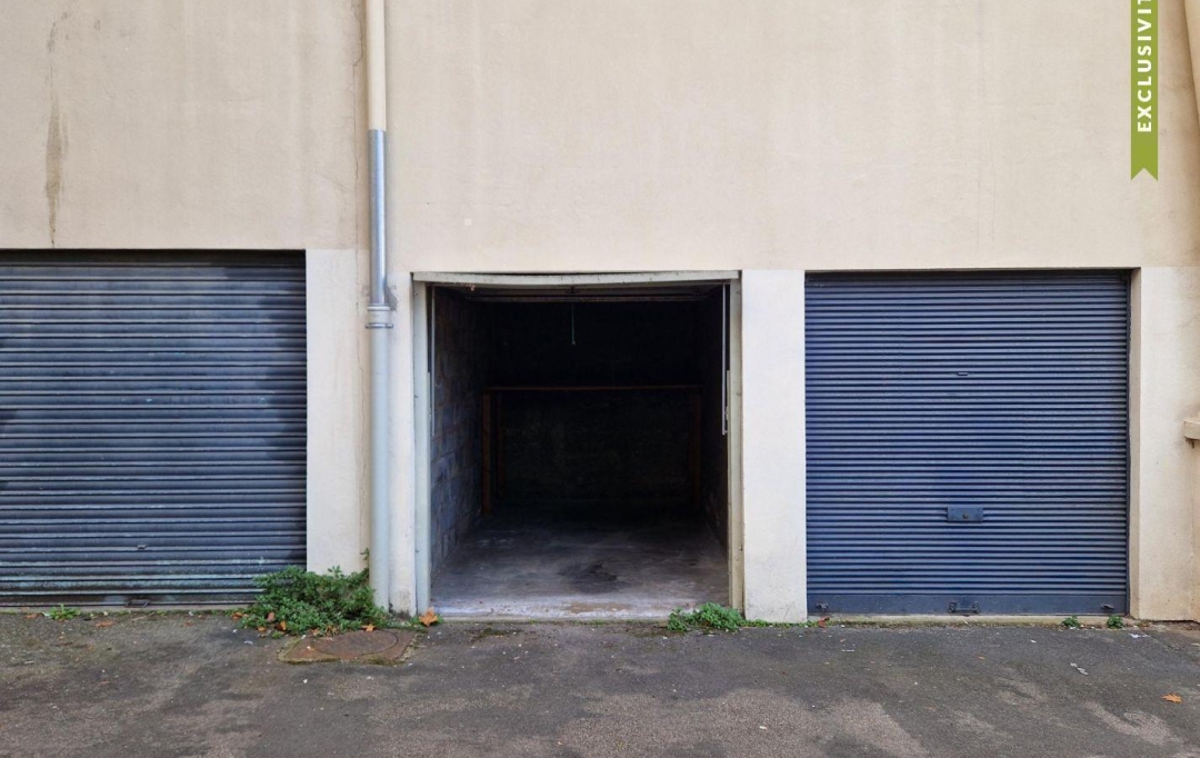 Annonces BRON : Garage / Parking | LYON (69003) | 10 m2 | 16 000 € 