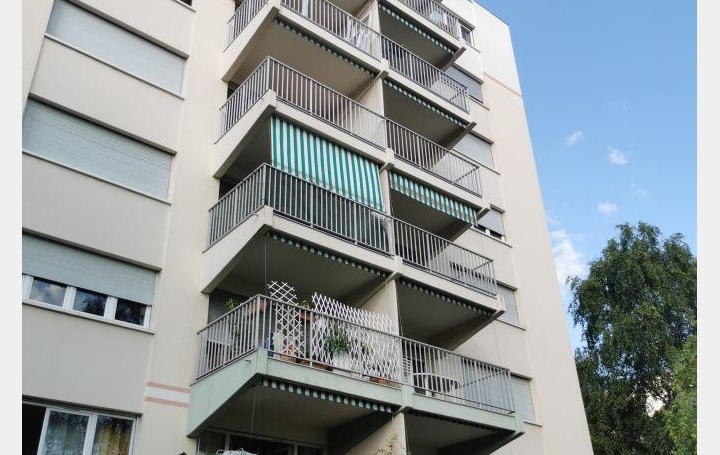  Annonces BRON Appartement | SAINTE-FOY-LES-LYON (69110) | 61 m2 | 189 000 € 